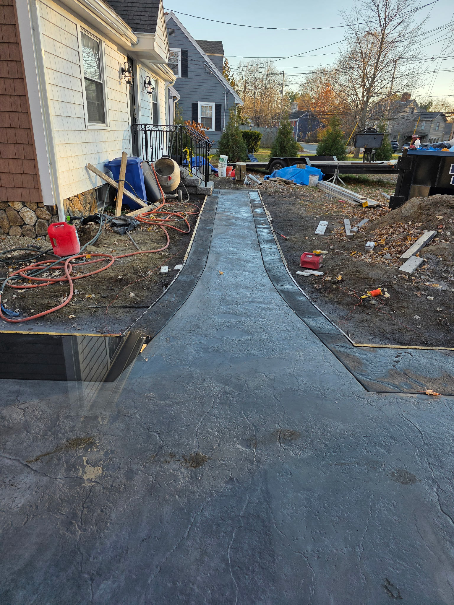 Concrete side-yard slab and pathway by Patriot Concrete